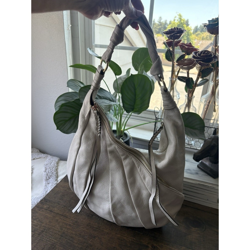 Vince Comuto Cream Pebbled Leather Pleated Hobo Bag Slouchy Braided Tassel Y2K